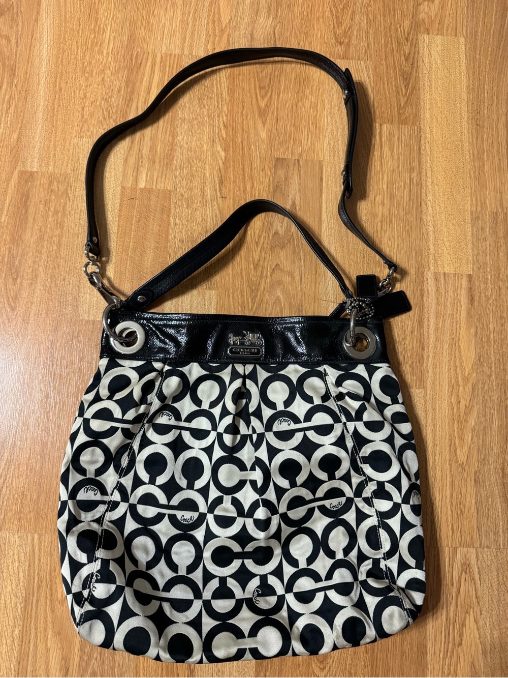 COACH Madison Box Op Art Black & Cream Canvas Hippie Large Shoulder Bag #14583